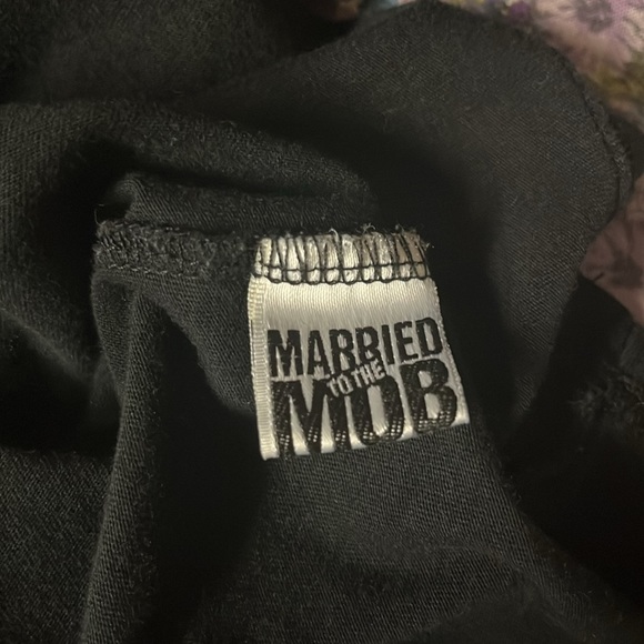 Married to the Mob (MOB) Size Small Black Graphic T-Shirt ‼️PRICE DROP‼️$32 - Picture 9 of 11
